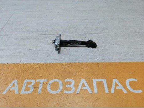 Rio 3 №9 ограничитель двери передний