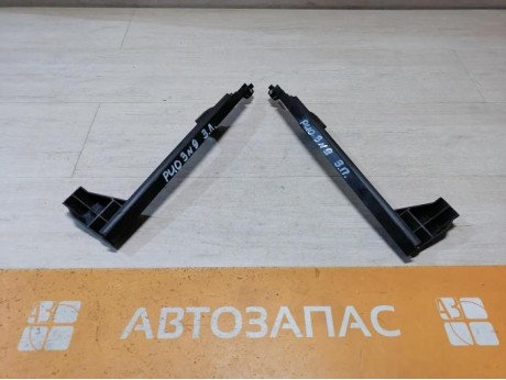 Rio 3 №9 направляющая стекла двери задняя правая