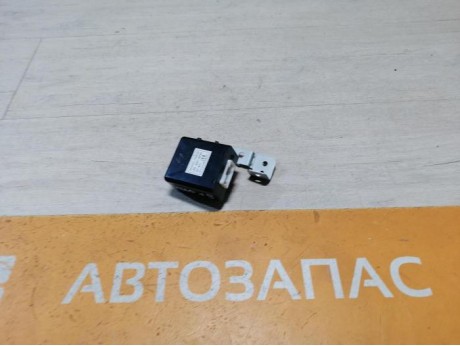 Rio 3 №9 реле стеклоочистителей