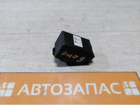 Rio 3 №9 реле 952402w100