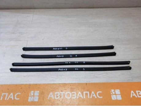 Rio 3 №9 бархотка внутренняя передняя правая