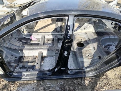 Rio 3 №9 порог левый