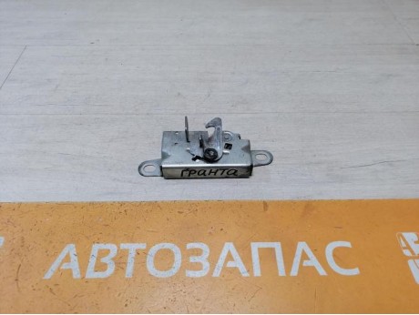 Granta №1 замок капота