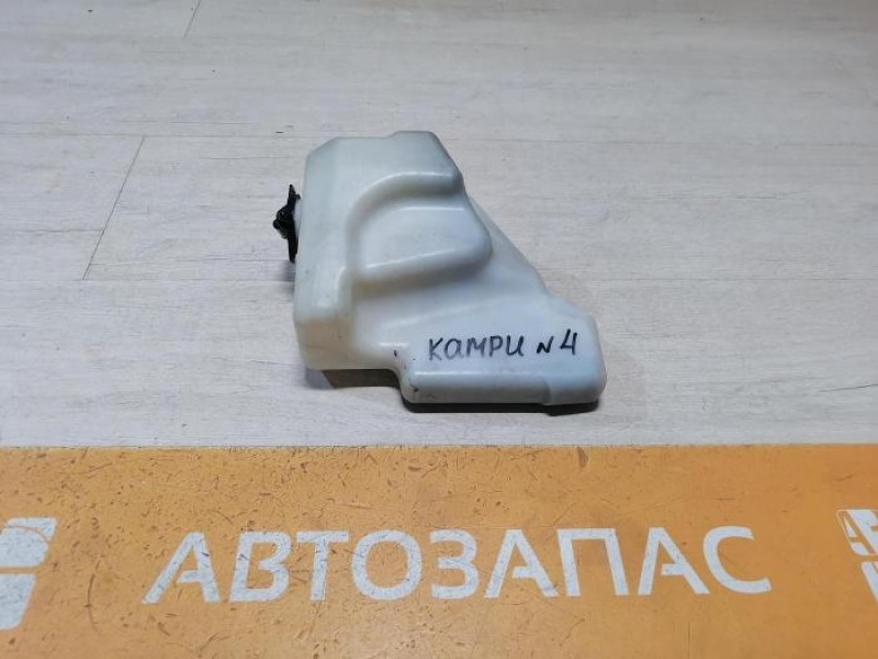 Camry v40 №4 бачок расширительный