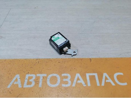 Camry v40 №5 блок управления центральным замком