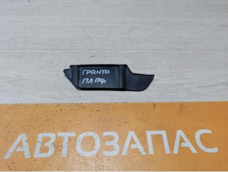 Granta №1 щиток переднего крыла левый