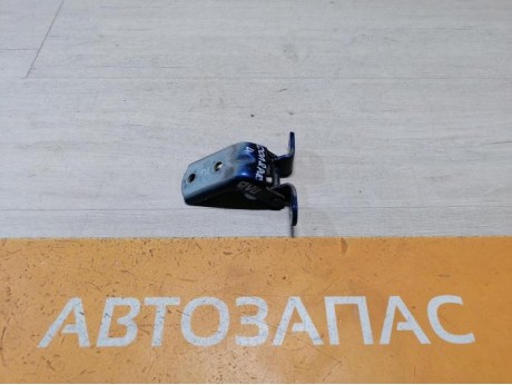 Solaris №4 петля двери передняя левая верхняя