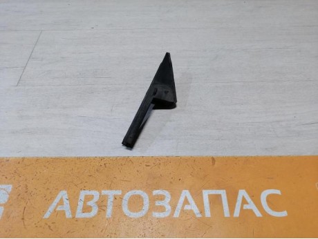 Solaris №4 направляющая стекла двери задняя левая