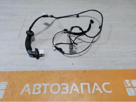 Solaris №4 проводка двери задняя правая