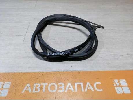 Solaris №4 уплотнитель двери задний правый