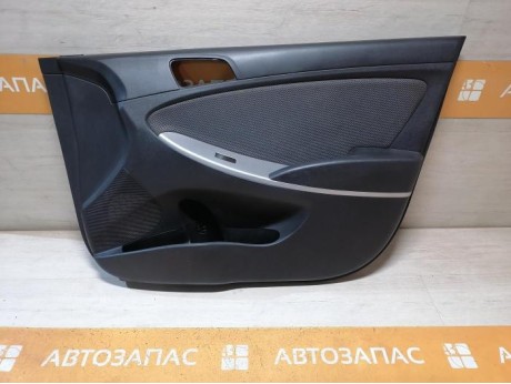 Solaris №4 обшивка двери передняя правая