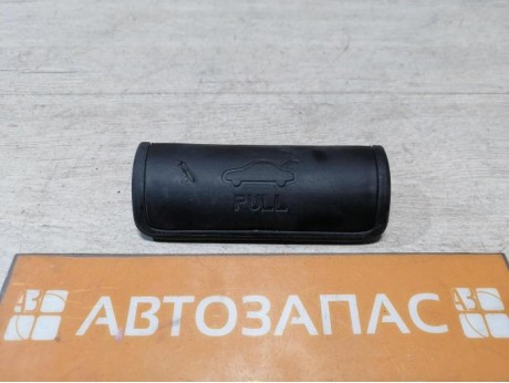 Solaris №4 ручка закрывания багажника деф