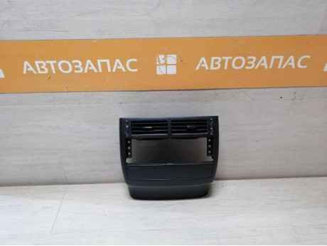 Land Cruiser 200 дефлектор задних пассажиров накладка подлокотника