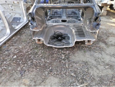 Rio 3 №9 ниша под запаску