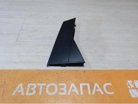 Arkana №2 накладка стойки двери наружная задняя правая кривая