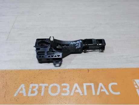 Arkana №2 кронштейн ручки двери передний правый