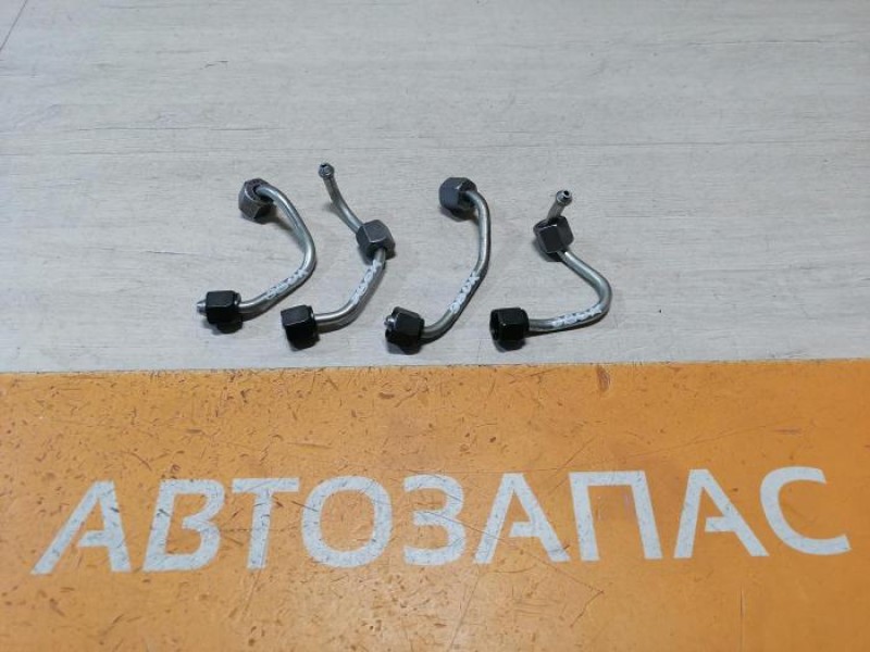 Rover Evoque трубка топливная на форсунки