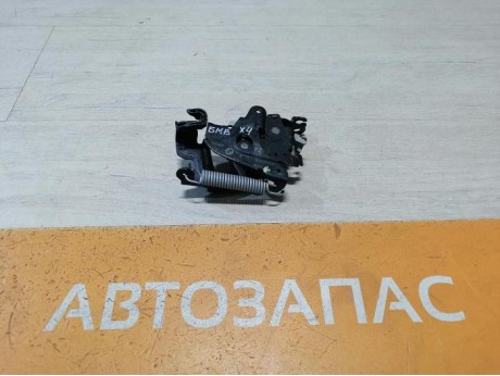 BMW X4 П замок капота