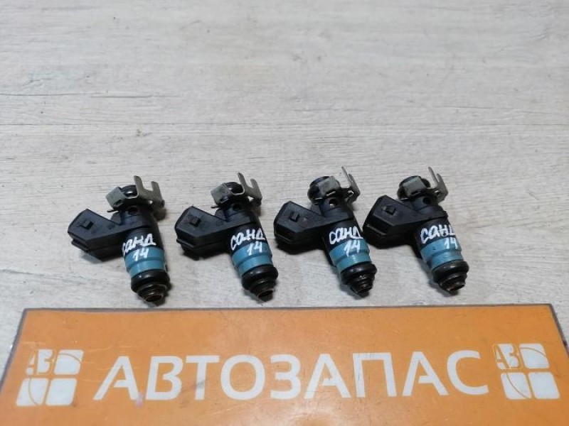 Sandero №14 форсунка топливная 16кл K4M