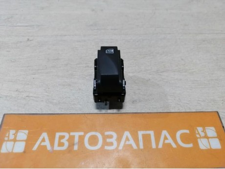 Sandero №14 кнопка блокировки стеклоподъемников