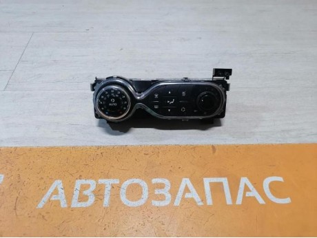 Sandero №14 блок управления климат контролем деф