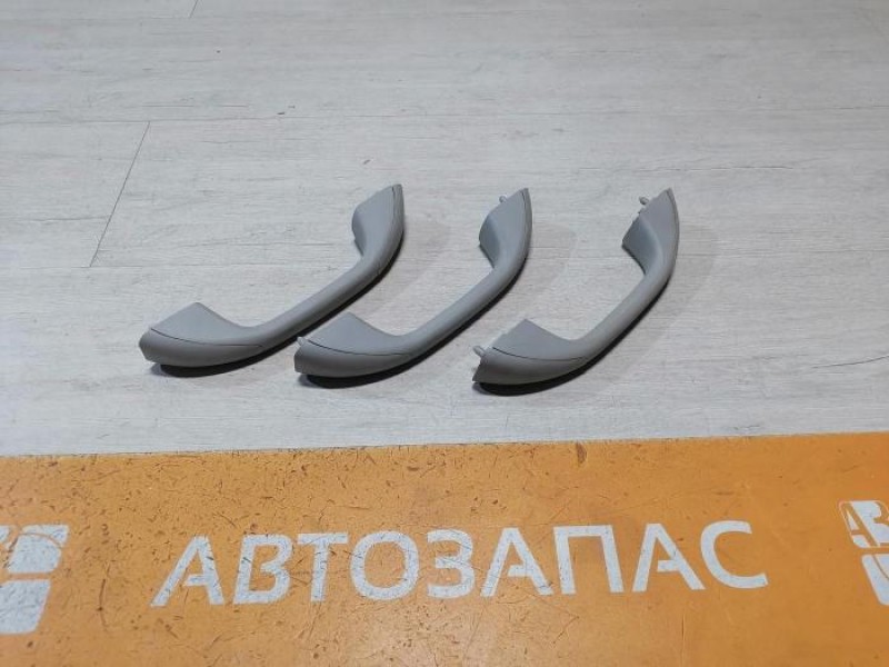 Sandero №14 ручка потолка