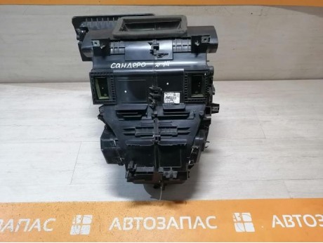 Sandero №14 печка корпус под климат контроль
