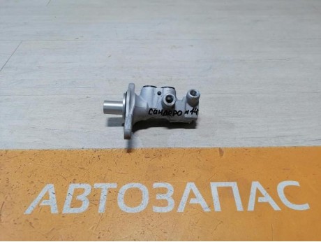 Sandero №14 цилиндр тормозной главный
