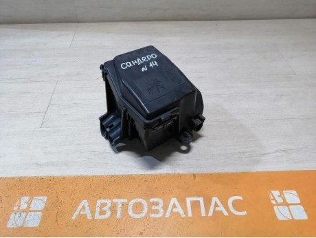 Sandero №14 корпус блока предохранителей деф