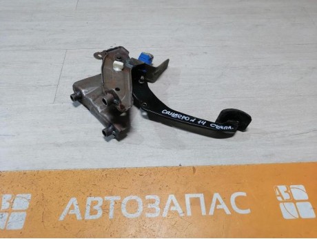 Sandero №14 педаль сцепления гидро