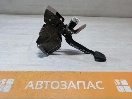 Sandero №14 педаль тормоза