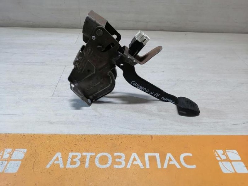 Sandero №14 педаль тормоза