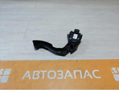 Sandero №14 педаль газа