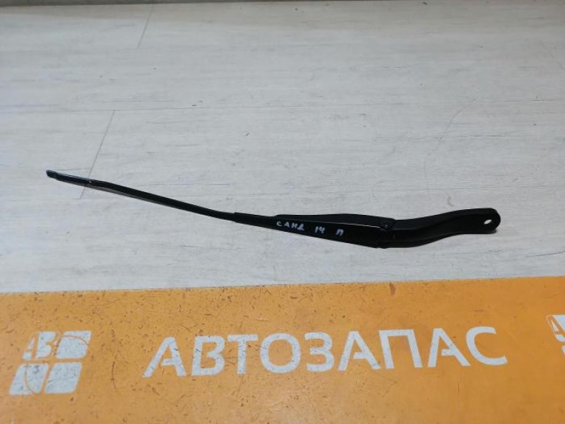Sandero №14 поводок дворника правый