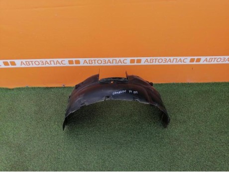 Sandero №14 подкрылок передний правый