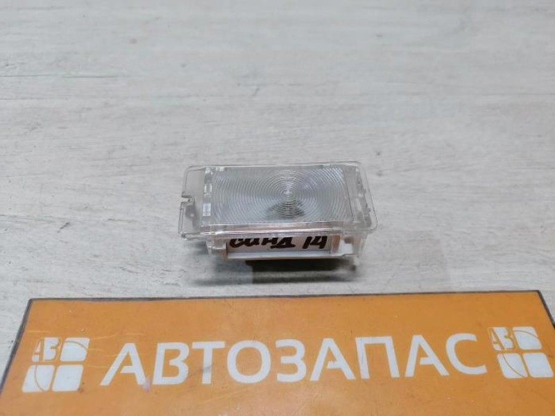 Sandero №14 плафон бардачка