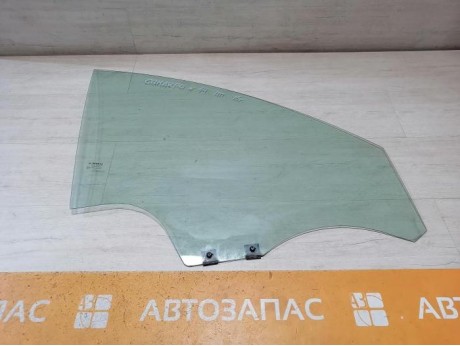 Sandero №14 стекло переднее правое 15