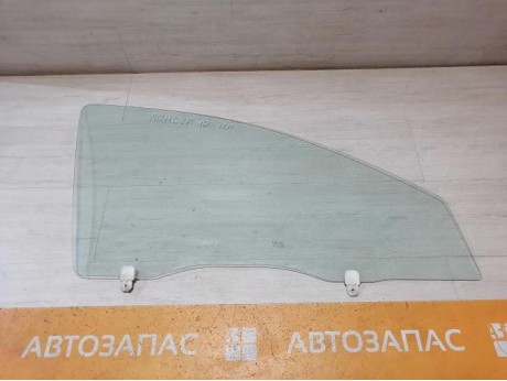 Lancer 10 №1 стекло переднее правое