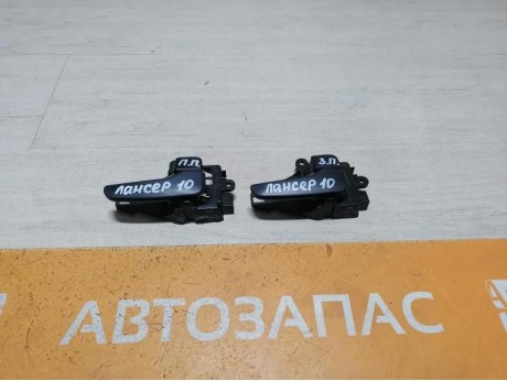 Lancer 10 №1 ручка двери внутренняя правая