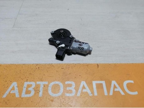 Lancer 10 №1 моторчик стеклоподъемника передний правый