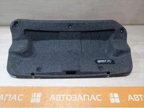 Lancer 10 №1 обшивка крышки багажника деф