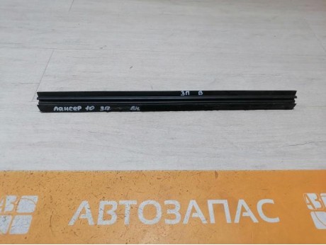 Lancer 10 №1 бархотка внутренняя задняя правая