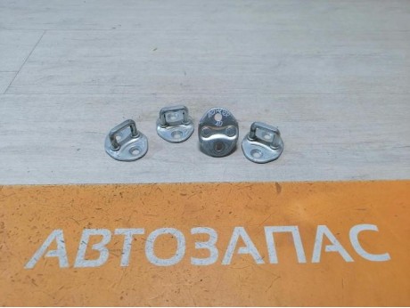 Lancer 10 №1 петля замка двери