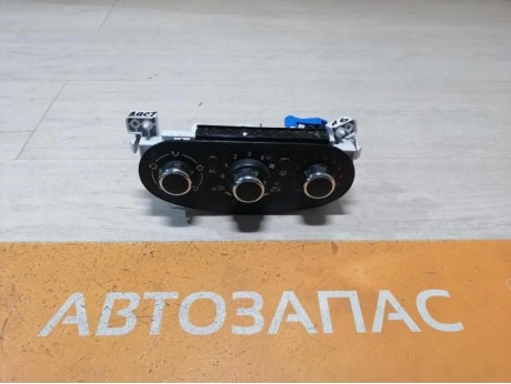 Duster №6 блок управления кондиционером деф