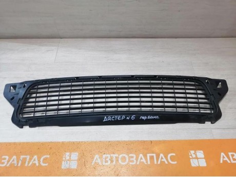 Duster №6 решетка переднего бампера
