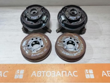 Duster №6 кулак задний левый правый ступица барабан тормозной ручник к-кт