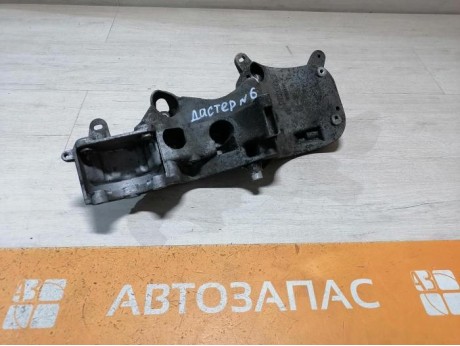 Duster №6 кронштейн генератора кондиционера