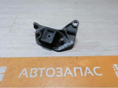 Duster №6 подушка коробки верхняя левая