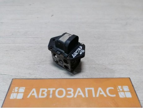 Duster №6 резистор вентилятора охлаждения двигателя
