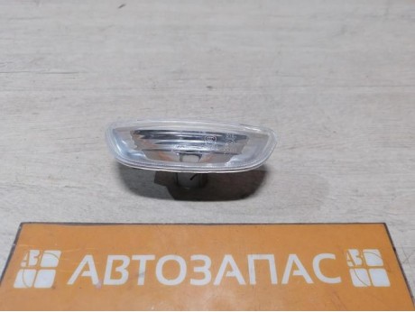 Rio 4 №1 повторитель поворота в крыло правый